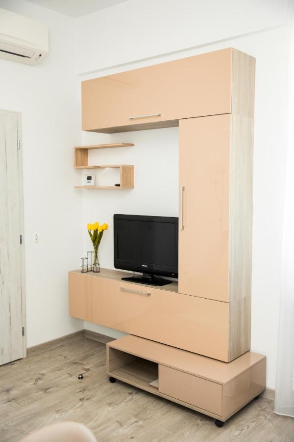 Panorama View Apartment 2Km To Palas Iasi Exterior photo