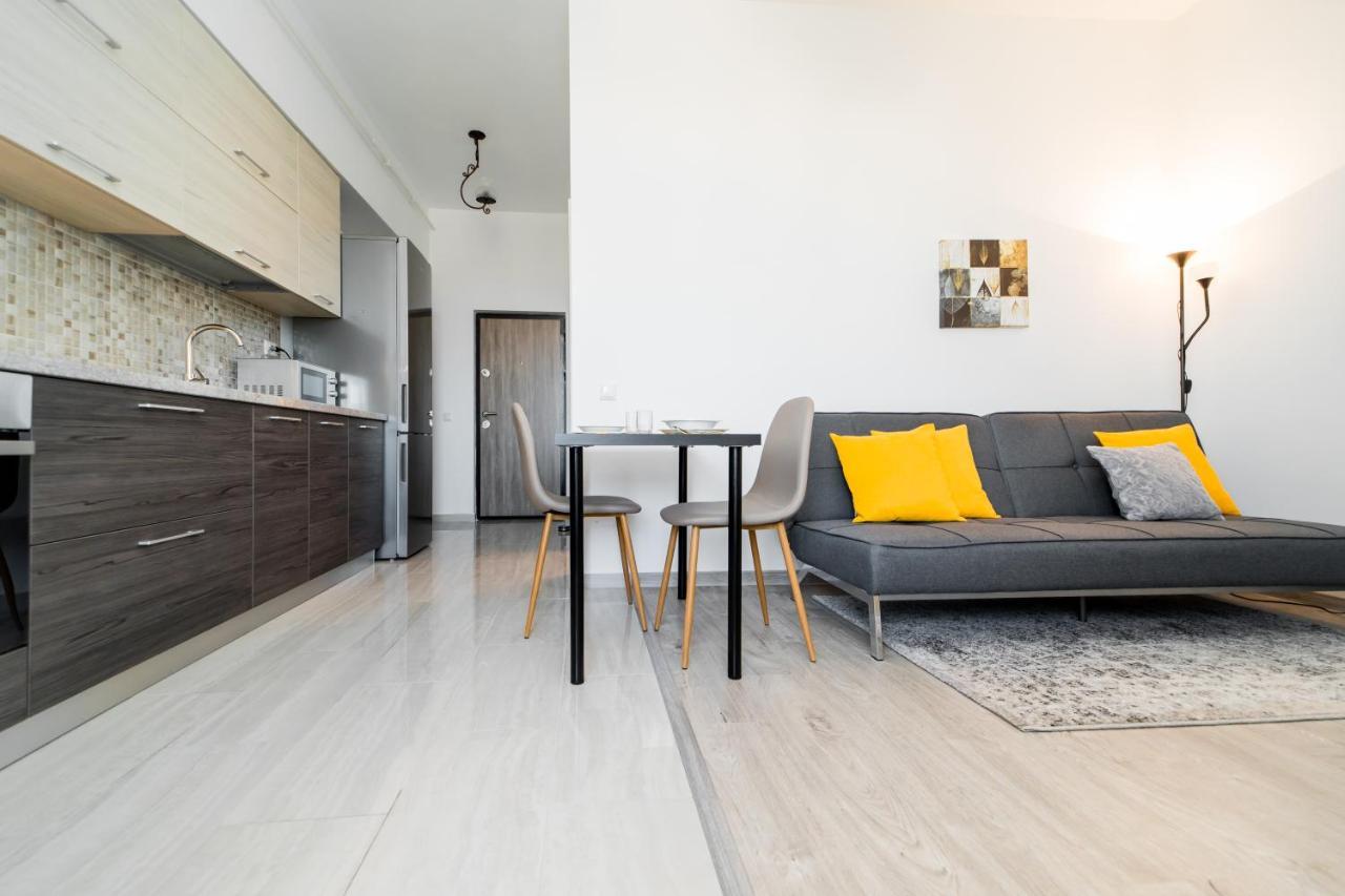 Panorama View Apartment 2Km To Palas Iasi Exterior photo