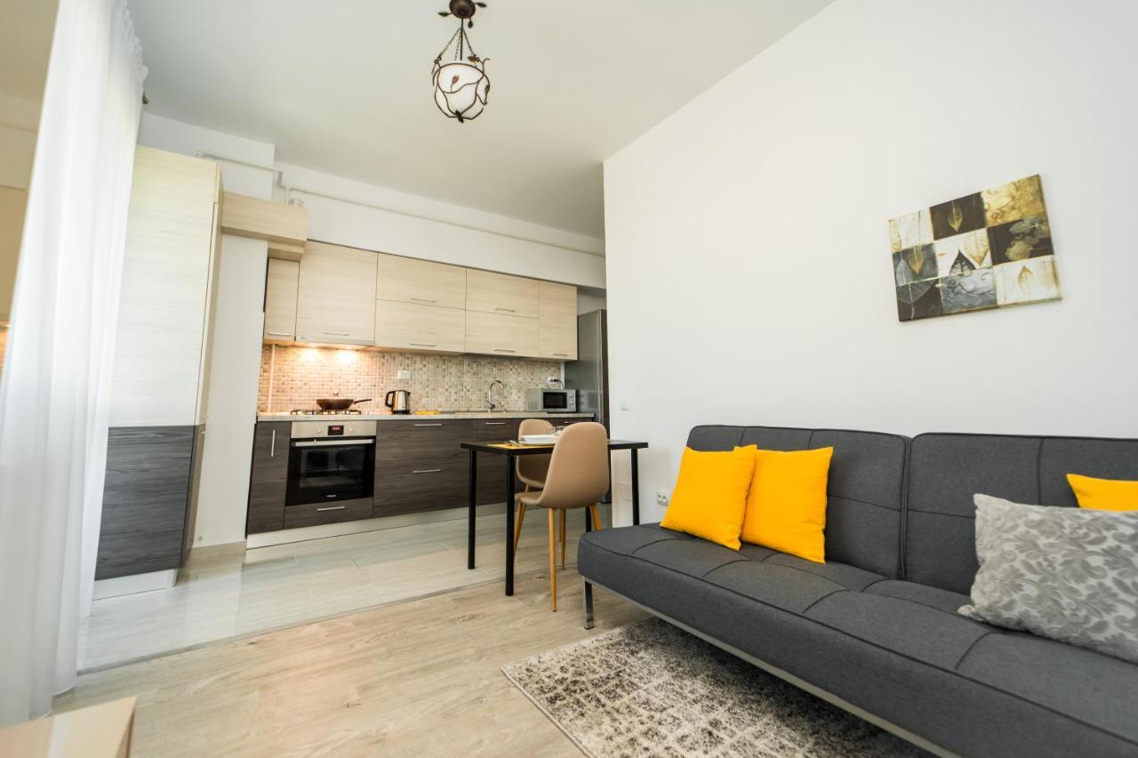 Panorama View Apartment 2Km To Palas Iasi Exterior photo